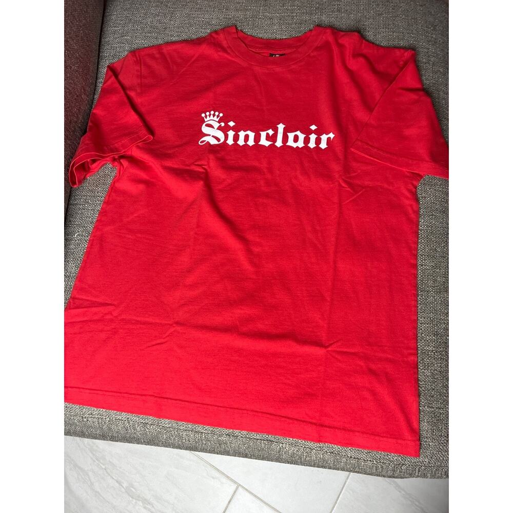 Sinclair Global Crown Old English T-Shirt NWOT